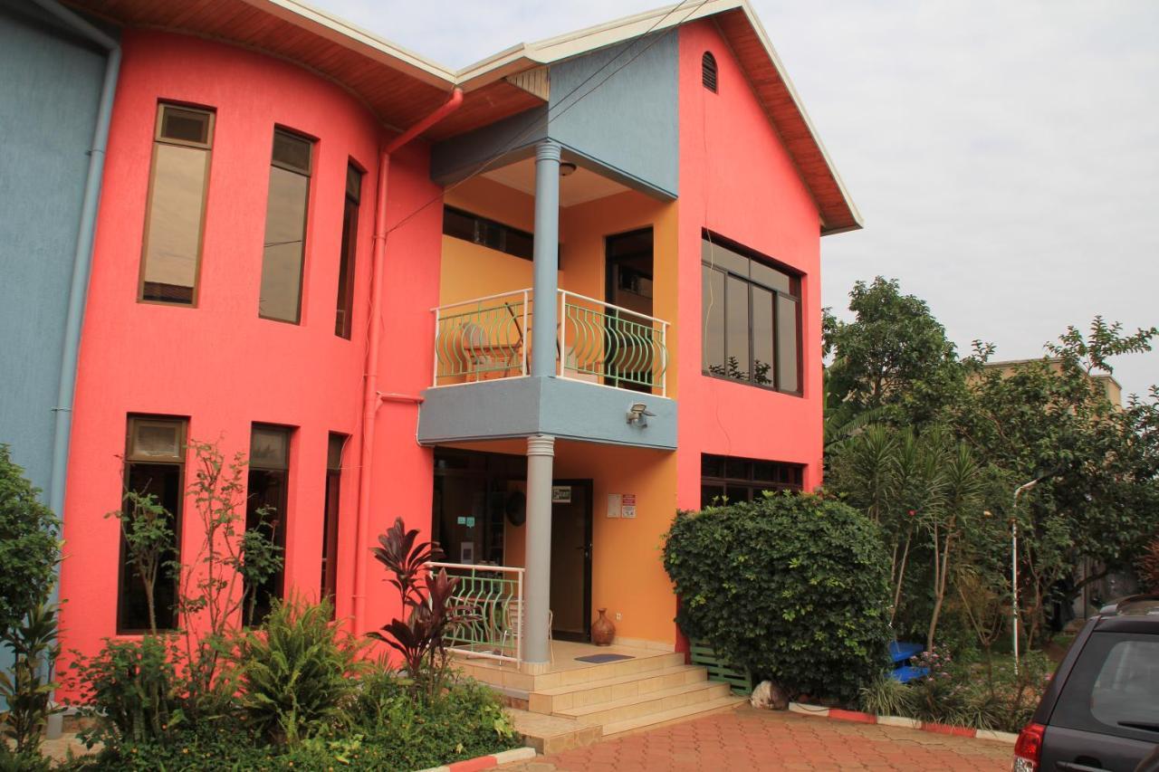 Umusambi B&B Kigali Exterior photo