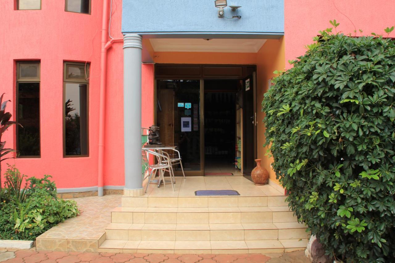 Umusambi B&B Kigali Exterior photo