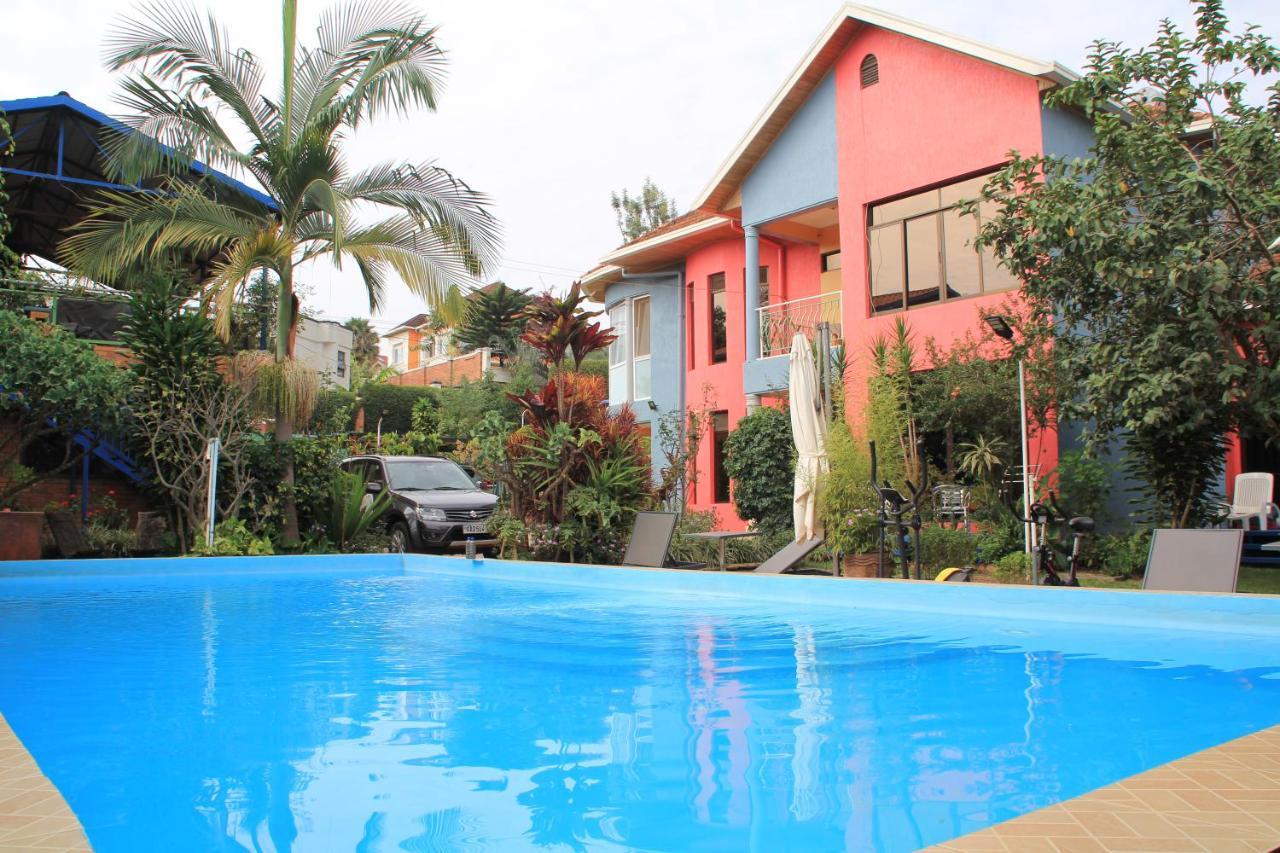Umusambi B&B Kigali Exterior photo