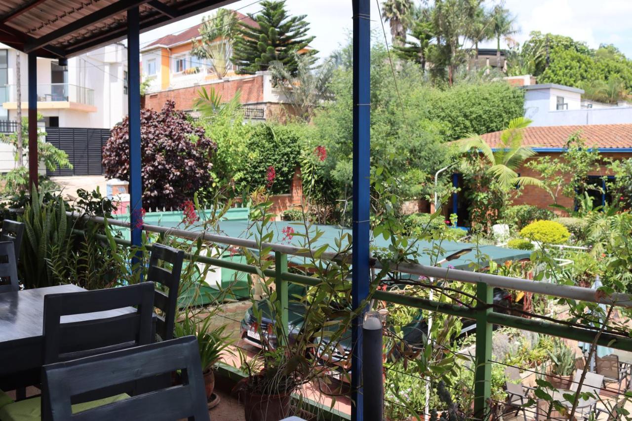 Umusambi B&B Kigali Exterior photo