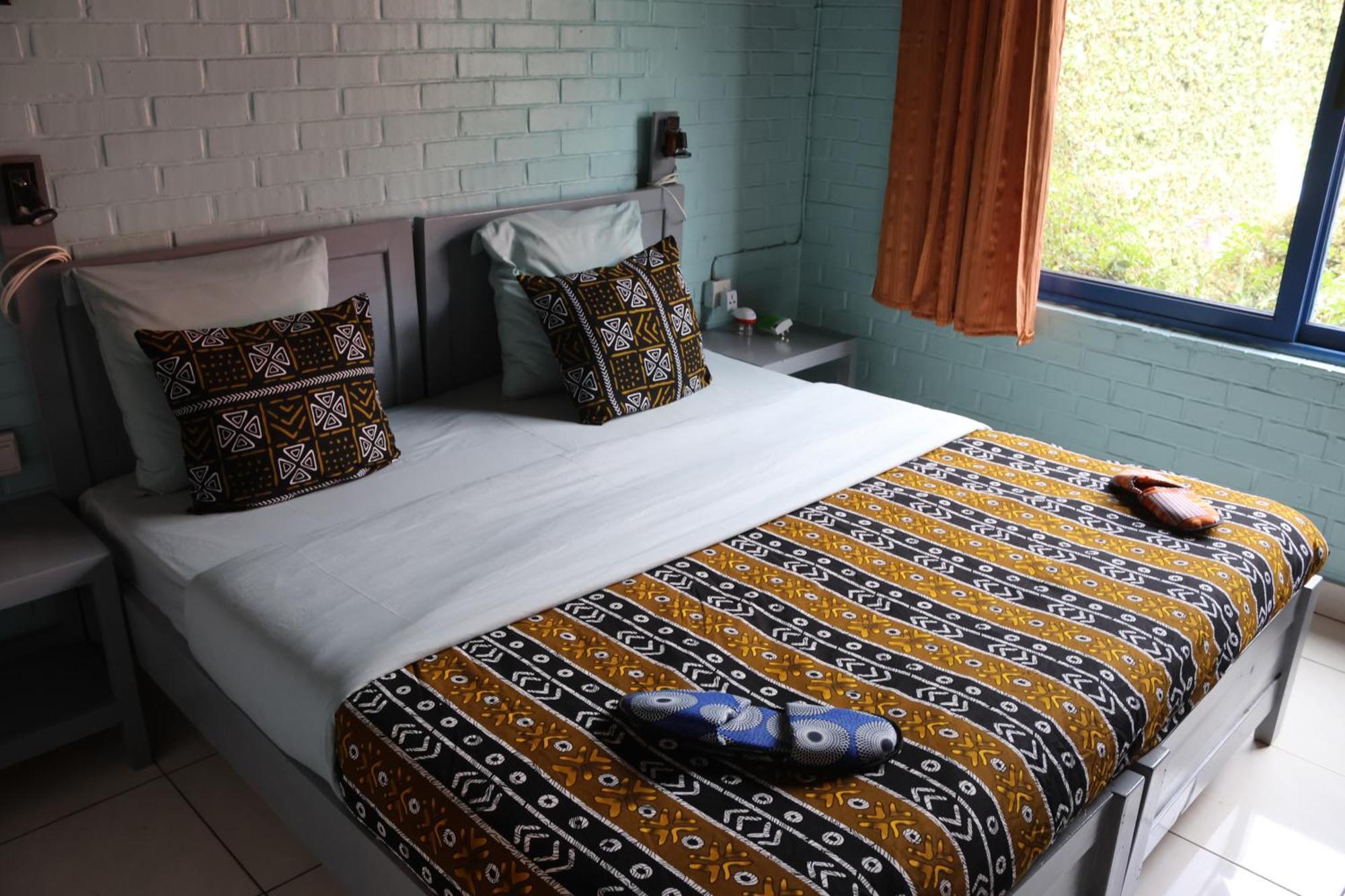 Umusambi B&B Kigali Exterior photo