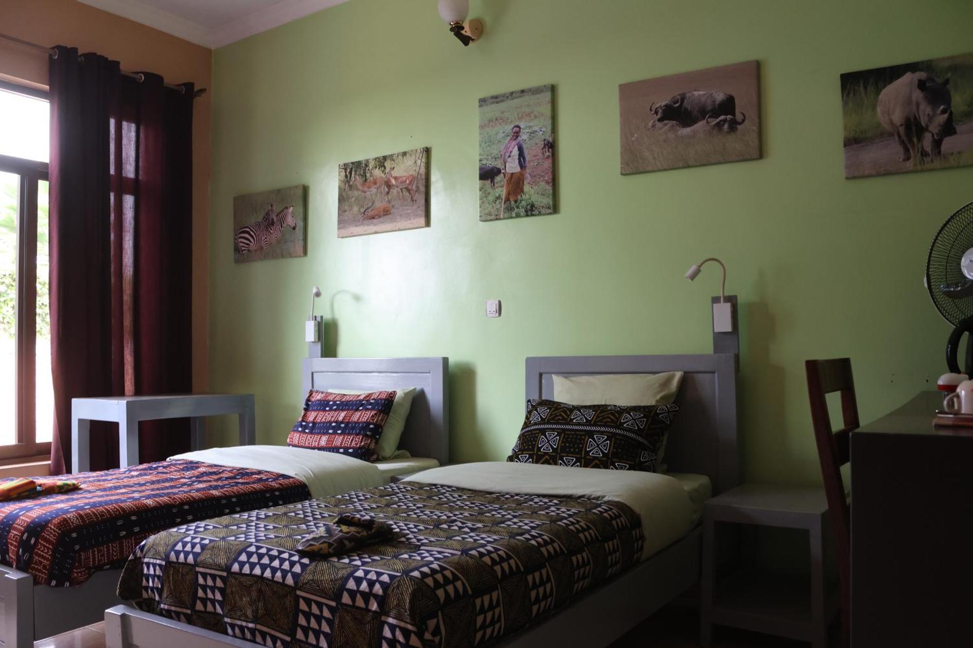Umusambi B&B Kigali Exterior photo