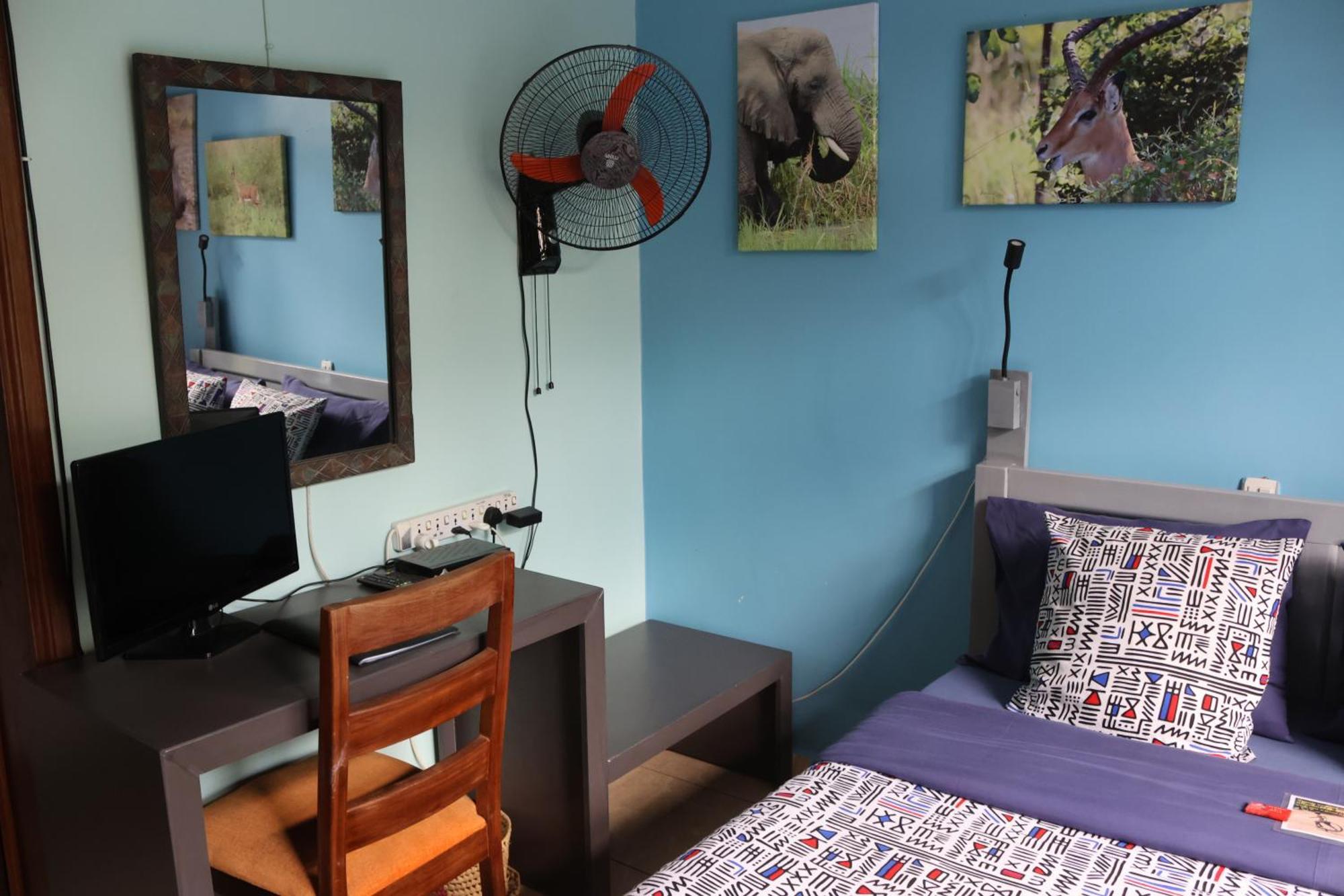 Umusambi B&B Kigali Exterior photo